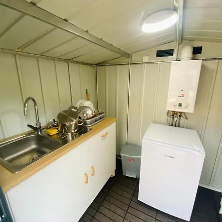 캠프장 Camping Oliana