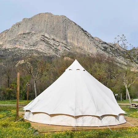 캠프장 Camping Oliana *