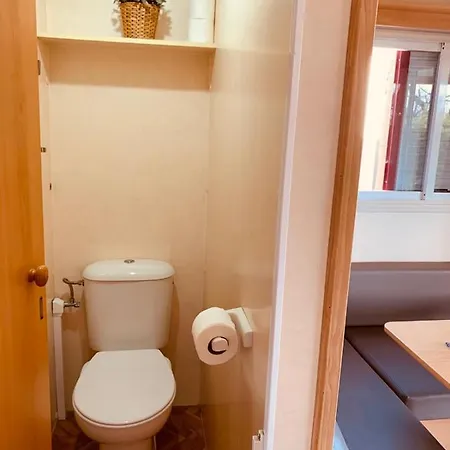 אתר קמפינג Camping Oliana Oliana