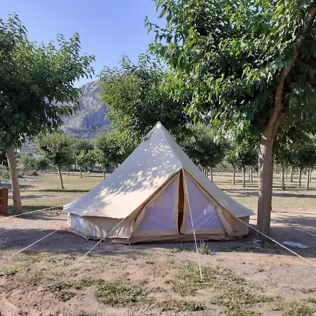 Camping Oliana Campsite