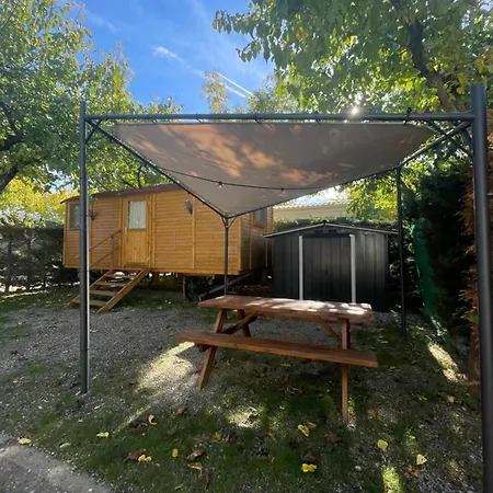 Camping Oliana Campsite